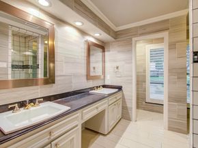 10315 Meadow Lake Lane, Houston TX 77042