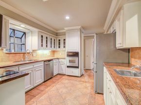 10315 Meadow Lake Lane, Houston TX 77042