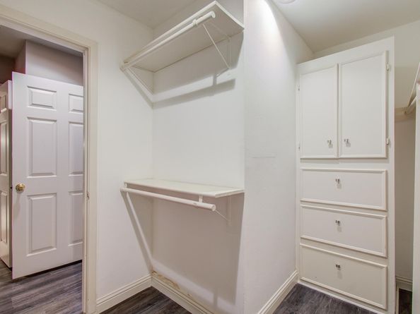 10315 Meadow Lake Lane, Houston TX 77042