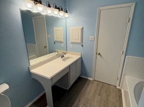 6014 Pinacle Point, Houston TX 77085