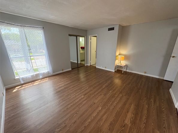 17230 Imperial Valley Drive 24, Houston TX 77060