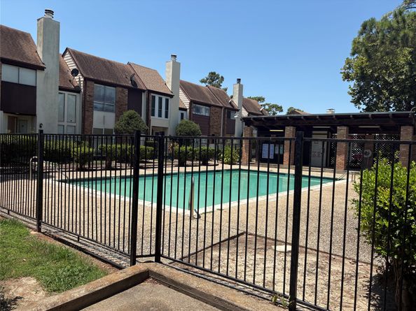 17230 Imperial Valley Drive 24, Houston TX 77060