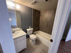 17230 Imperial Valley Drive 24, Houston TX 77060