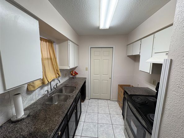 17230 Imperial Valley Drive 24, Houston TX 77060