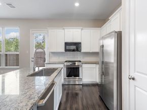 5021 Lehman Oaks Drive, Houston TX 77018