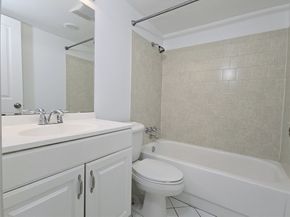 3224 Timmons Lane 111, Houston TX 77027