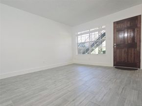 3224 Timmons Lane 111, Houston TX 77027