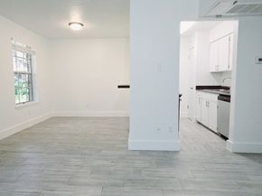 3224 Timmons Lane 111, Houston TX 77027