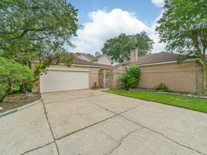11726 Pecan Creek Drive, Houston TX 77043