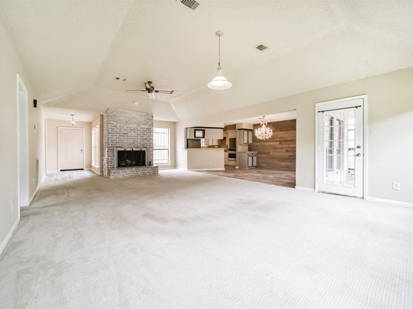 11726 Pecan Creek Drive, Houston TX 77043