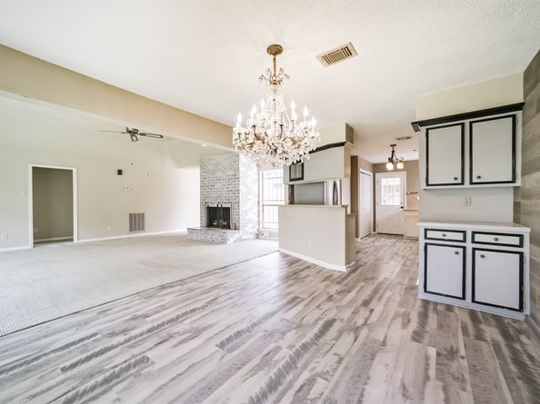 11726 Pecan Creek Drive, Houston TX 77043