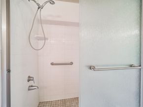 11726 Pecan Creek Drive, Houston TX 77043