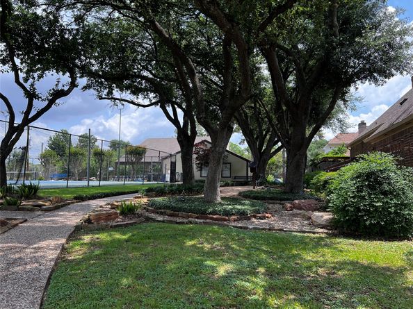 11726 Pecan Creek Drive, Houston TX 77043
