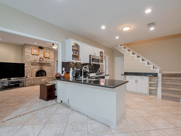 2499 Southline Road, Conroe TX 77384