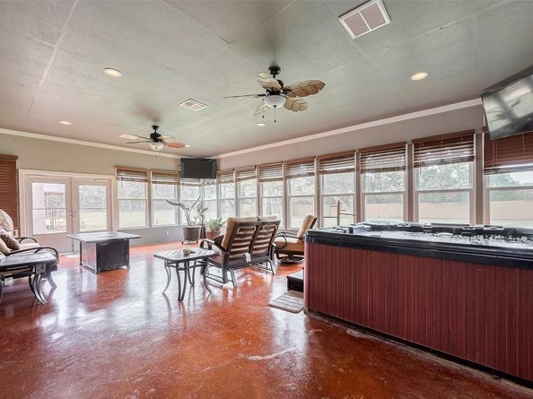 2499 Southline Road, Conroe TX 77384