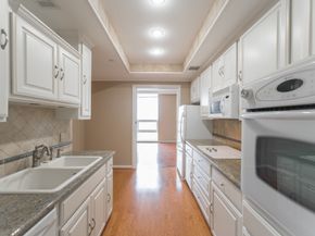 5100 San Felipe Street 253, Houston TX 77056
