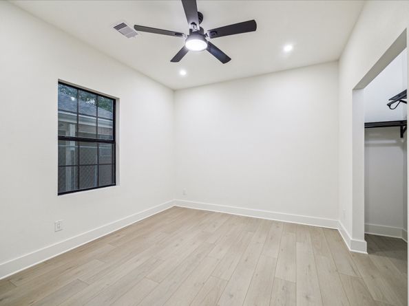 228 Lenox Street, Houston TX 77011