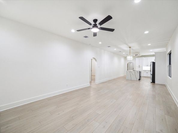 228 Lenox Street, Houston TX 77011
