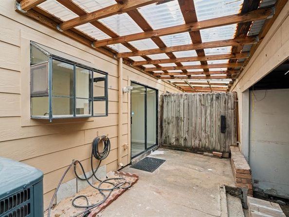 9901 Sharpcrest Street K3, Houston TX 77036