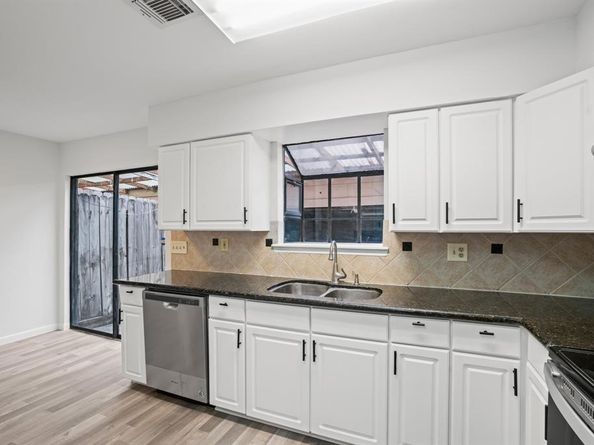 9901 Sharpcrest Street K3, Houston TX 77036