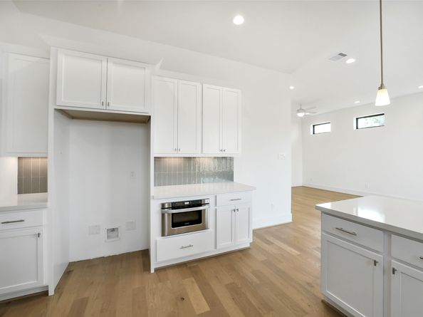 1103 Western Edge Drive, Houston TX 77008