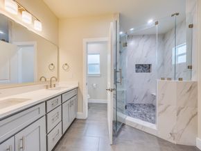 10512 Exeter Street, Houston TX 77093