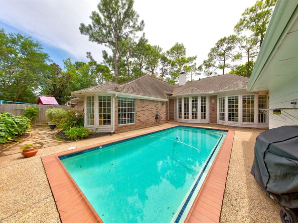 3910 Sand Myrtle Drive, Houston TX 77059