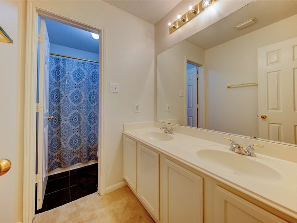 3910 Sand Myrtle Drive, Houston TX 77059