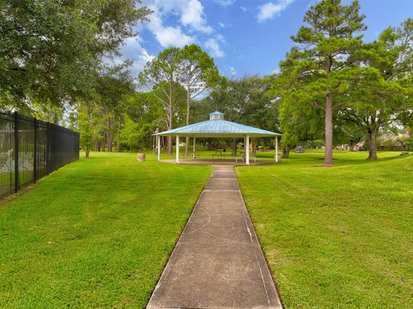 3910 Sand Myrtle Drive, Houston TX 77059