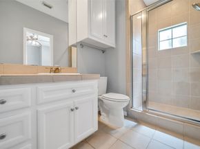 542 Bomar Street, Houston TX 77006