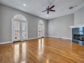 542 Bomar Street, Houston TX 77006