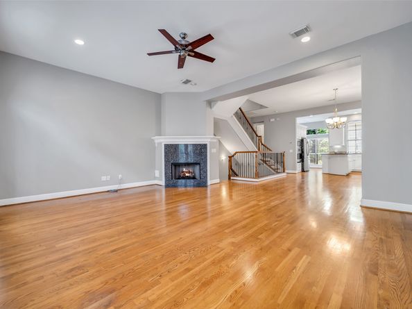 542 Bomar Street, Houston TX 77006
