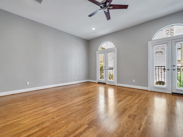 542 Bomar Street, Houston TX 77006