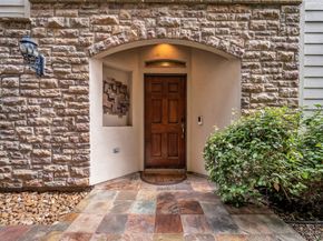 542 Bomar Street, Houston TX 77006