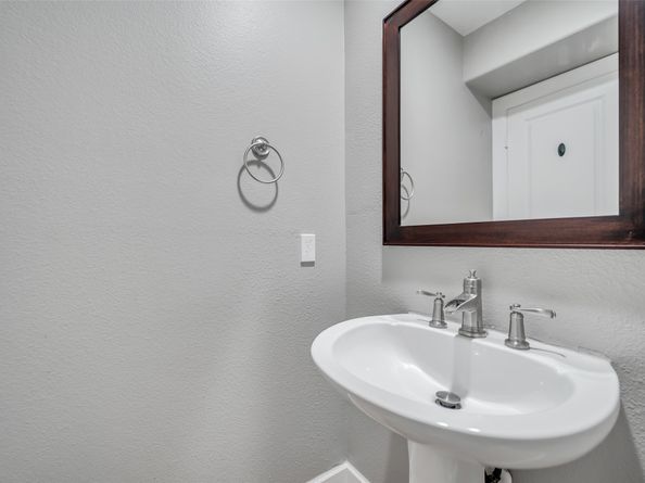 542 Bomar Street, Houston TX 77006