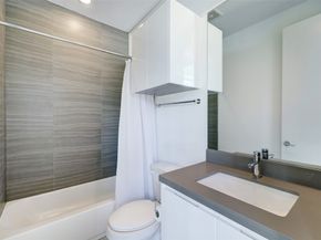 1170 W 19th Street, Houston TX 77008