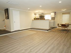 11822 Bandlon Drive, Houston TX 77072