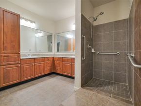 1711 Old Spanish Trail 128, Houston TX 77054