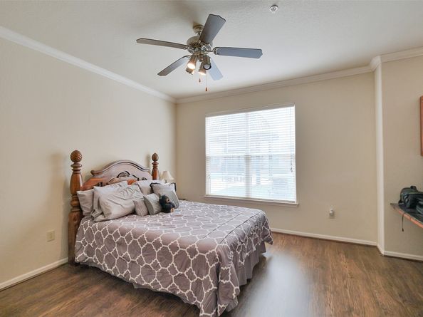 1711 Old Spanish Trail 128, Houston TX 77054