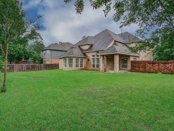 1840 Leela Springs Drive, Conroe TX 77304