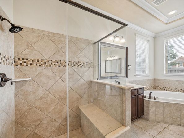 27 Tioga Place, The Woodlands TX 77375