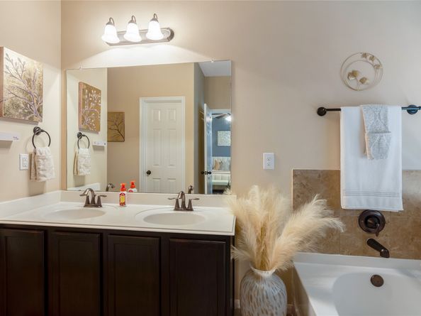 8218 Rustic Cape Drive, Cypress TX 77433