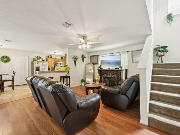 8718 Black Cliff Lane Lane, Houston TX 77075