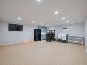 8107 Dillon Street, Houston TX 77061