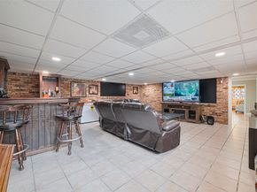 8107 Dillon Street, Houston TX 77061