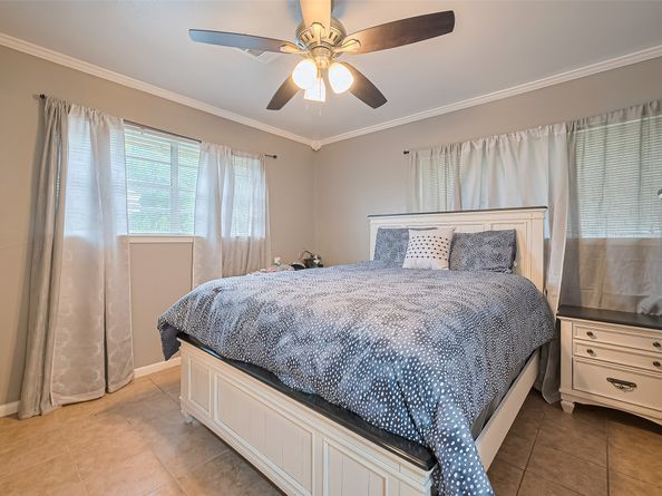 8107 Dillon Street, Houston TX 77061