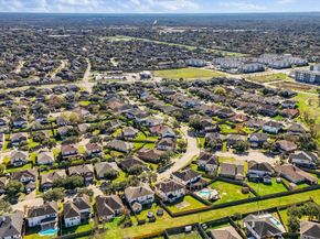 4722 Lunsford Hollow Lane, Friendswood TX 77546