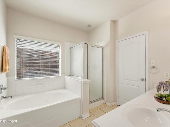 4722 Lunsford Hollow Lane, Friendswood TX 77546