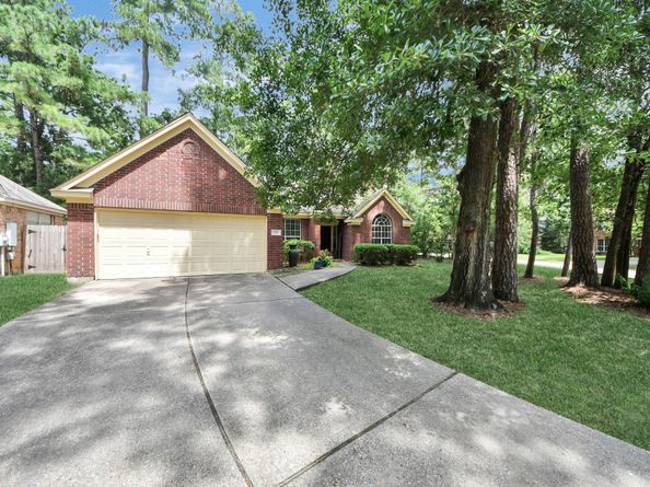 70 N Lace Arbor Drive, The Woodlands TX 77382