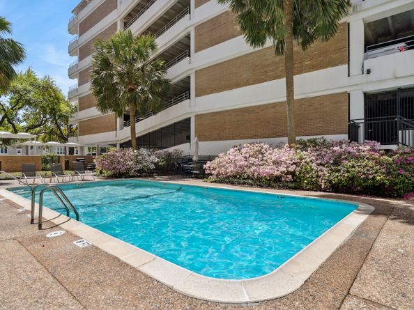 3600 Montrose Boulevard 1206, Houston TX 77006